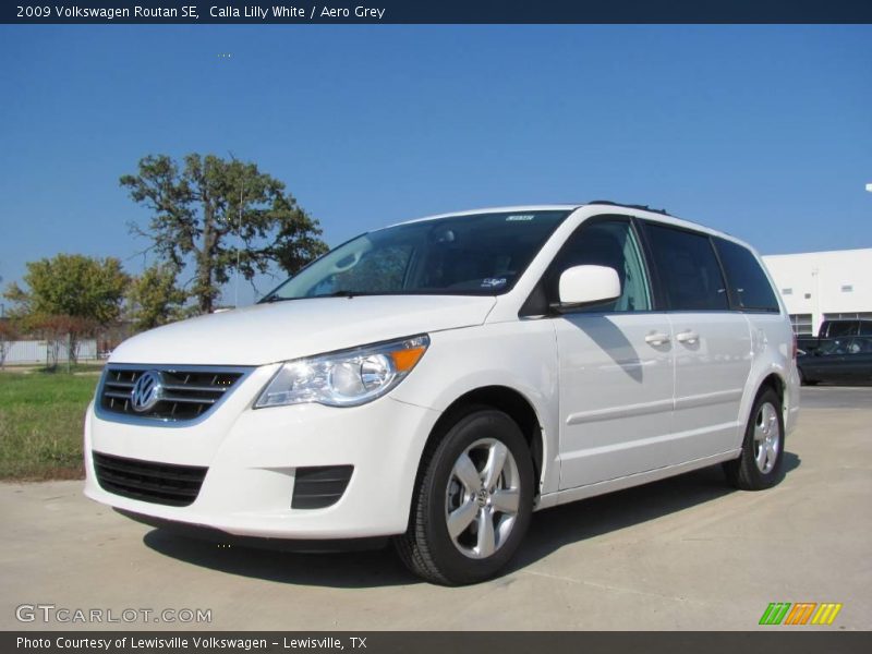 Calla Lilly White / Aero Grey 2009 Volkswagen Routan SE