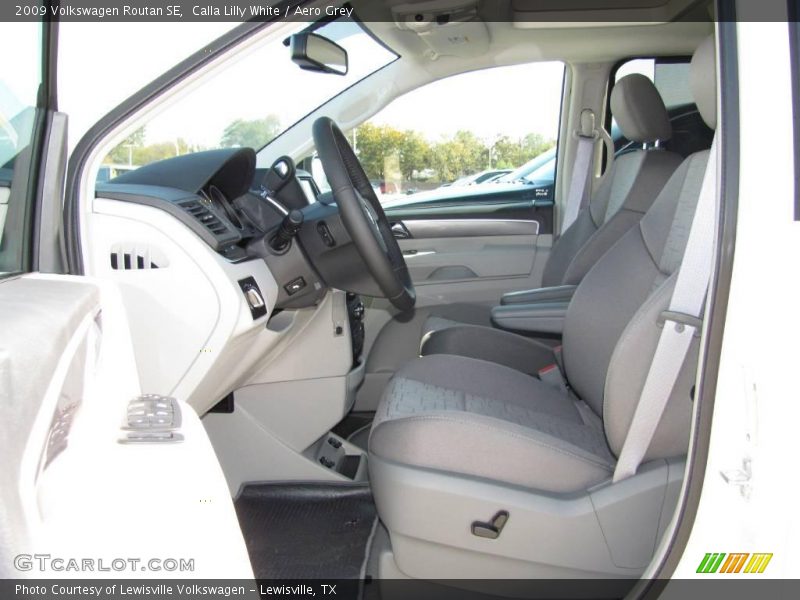 Calla Lilly White / Aero Grey 2009 Volkswagen Routan SE