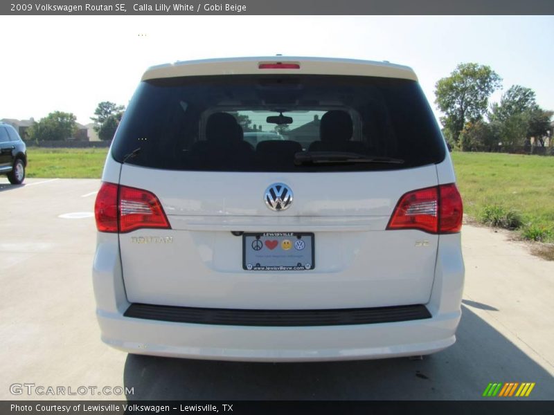Calla Lilly White / Gobi Beige 2009 Volkswagen Routan SE