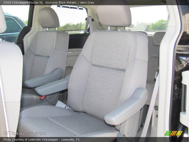 Nocturne Black Metallic / Aero Grey 2009 Volkswagen Routan SE