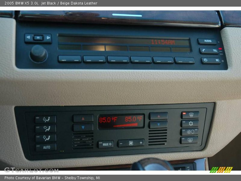 Jet Black / Beige Dakota Leather 2005 BMW X5 3.0i