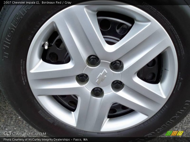 Bordeaux Red / Gray 2007 Chevrolet Impala LS