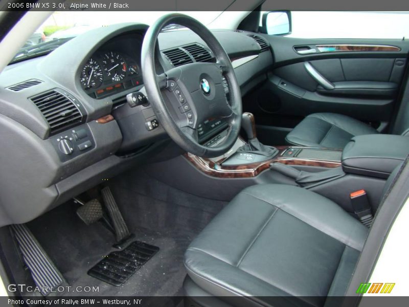 Alpine White / Black 2006 BMW X5 3.0i