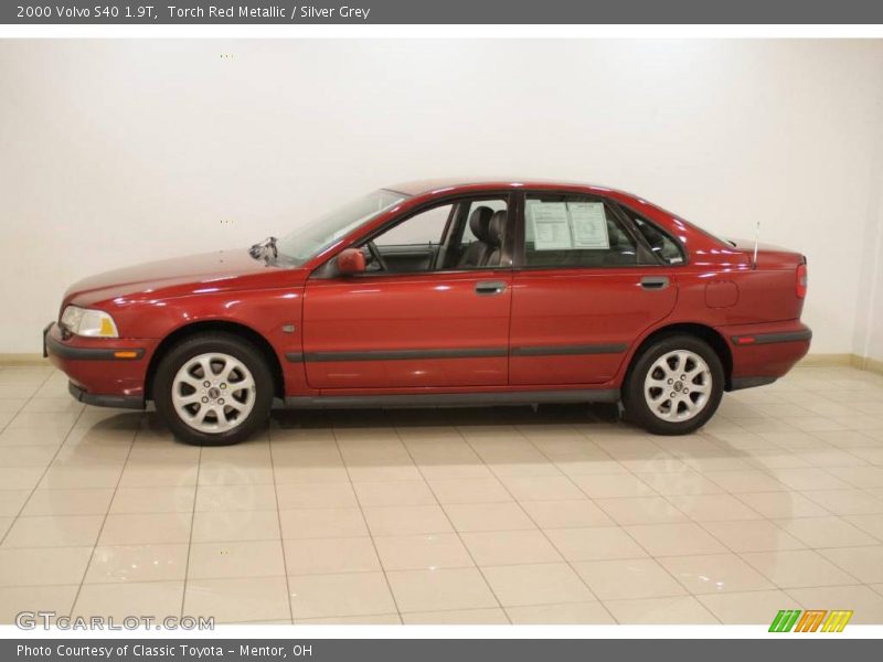 Torch Red Metallic / Silver Grey 2000 Volvo S40 1.9T