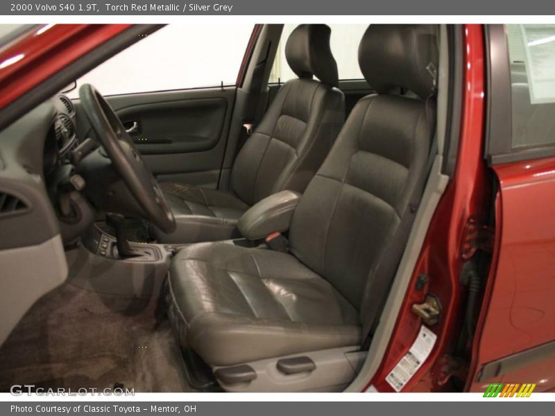 Torch Red Metallic / Silver Grey 2000 Volvo S40 1.9T
