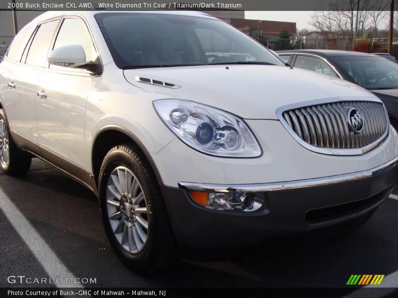 White Diamond Tri Coat / Titanium/Dark Titanium 2008 Buick Enclave CXL AWD