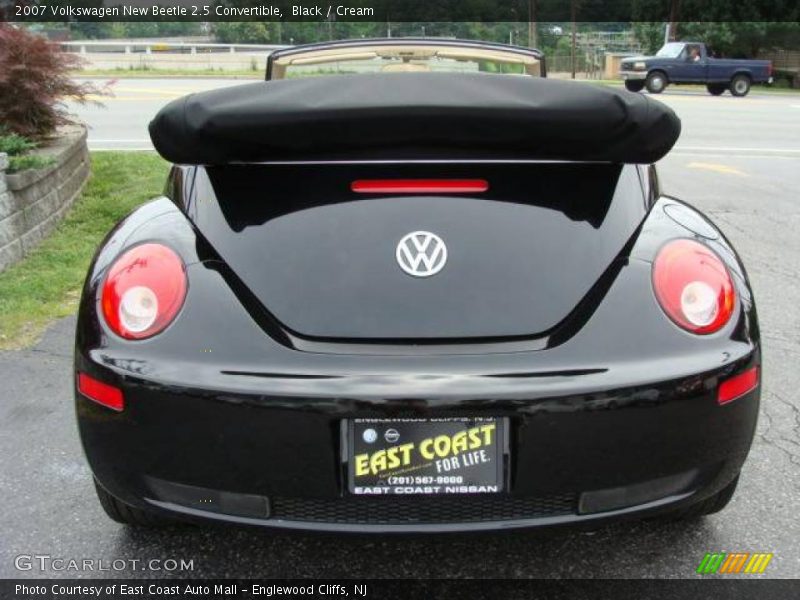 Black / Cream 2007 Volkswagen New Beetle 2.5 Convertible