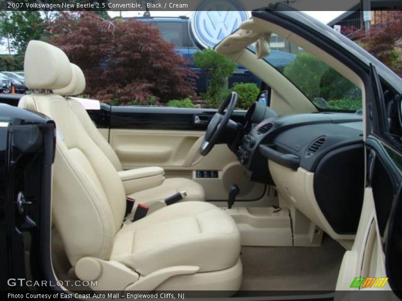 Black / Cream 2007 Volkswagen New Beetle 2.5 Convertible