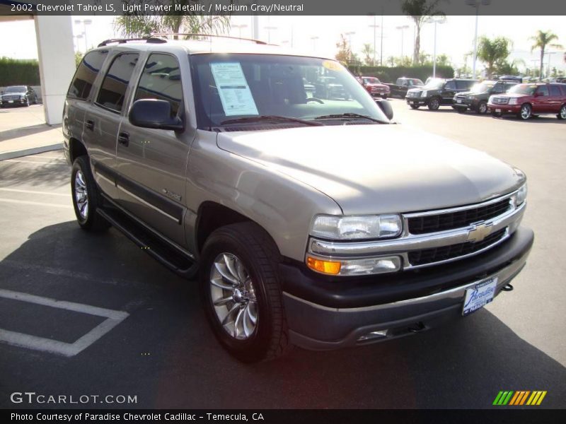 Light Pewter Metallic / Medium Gray/Neutral 2002 Chevrolet Tahoe LS
