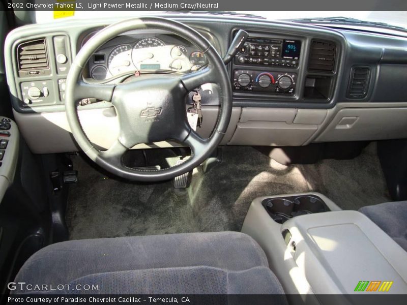 Light Pewter Metallic / Medium Gray/Neutral 2002 Chevrolet Tahoe LS