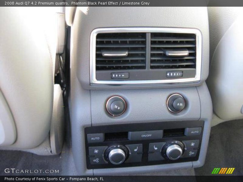 Phantom Black Pearl Effect / Limestone Grey 2008 Audi Q7 4.2 Premium quattro