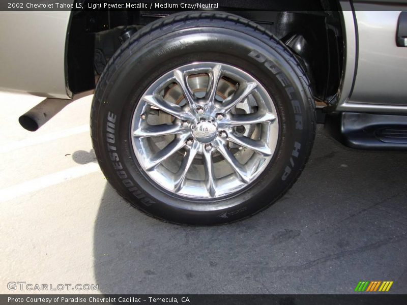 Light Pewter Metallic / Medium Gray/Neutral 2002 Chevrolet Tahoe LS