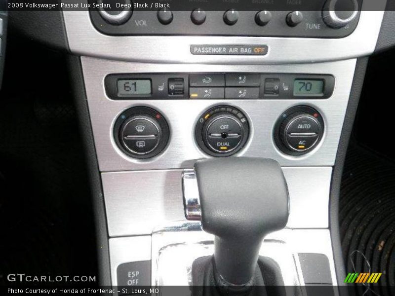 Deep Black / Black 2008 Volkswagen Passat Lux Sedan