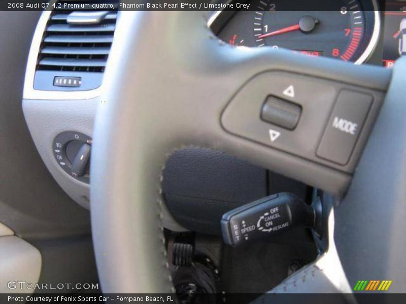 Phantom Black Pearl Effect / Limestone Grey 2008 Audi Q7 4.2 Premium quattro