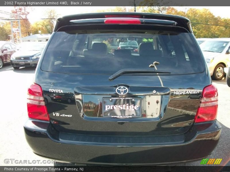 Black / Ivory 2002 Toyota Highlander Limited 4WD