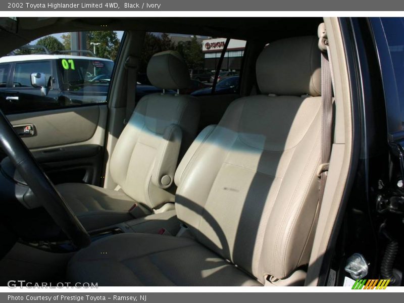 Black / Ivory 2002 Toyota Highlander Limited 4WD