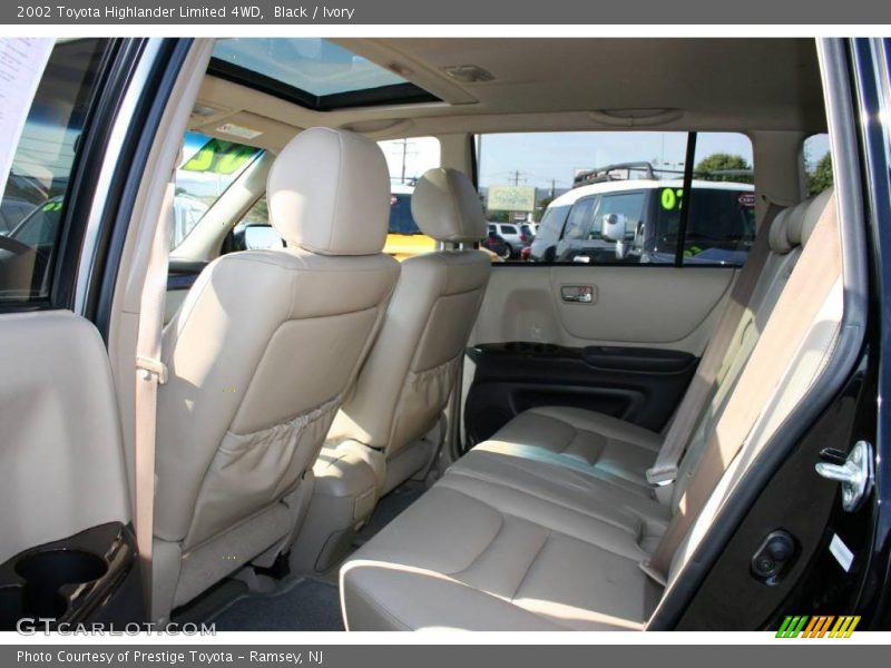 Black / Ivory 2002 Toyota Highlander Limited 4WD