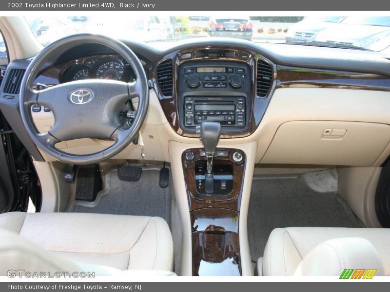 Black / Ivory 2002 Toyota Highlander Limited 4WD