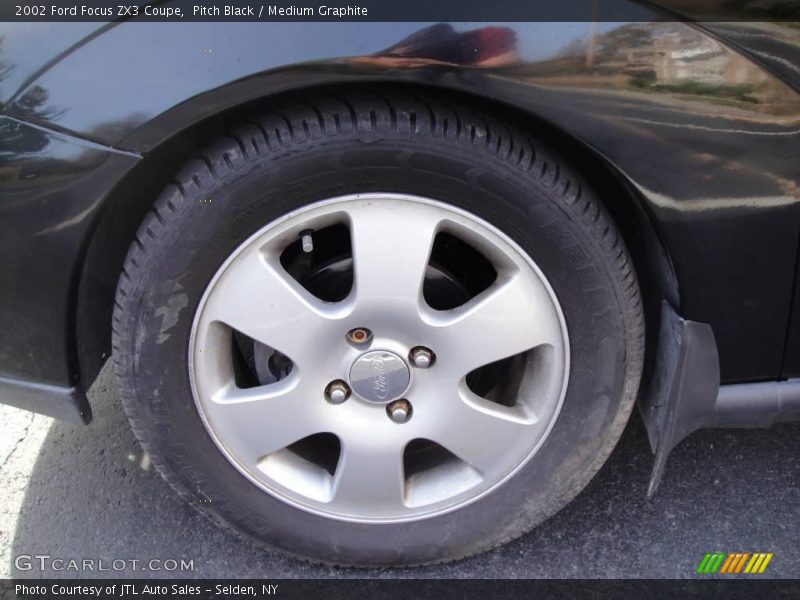 Pitch Black / Medium Graphite 2002 Ford Focus ZX3 Coupe