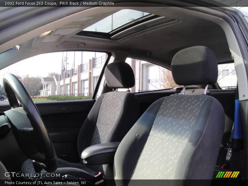 Pitch Black / Medium Graphite 2002 Ford Focus ZX3 Coupe