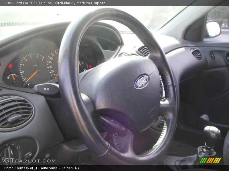 Pitch Black / Medium Graphite 2002 Ford Focus ZX3 Coupe
