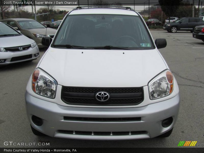 Super White / Dark Charcoal 2005 Toyota RAV4