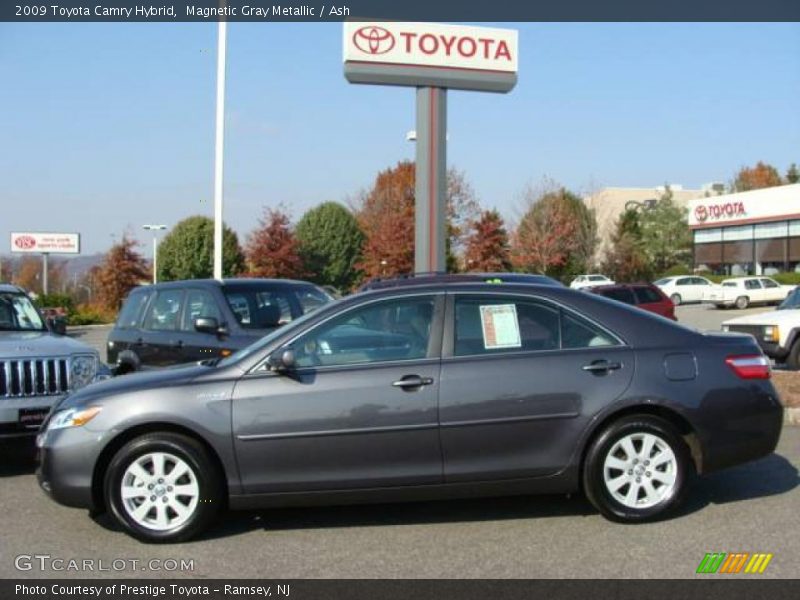 Magnetic Gray Metallic / Ash 2009 Toyota Camry Hybrid