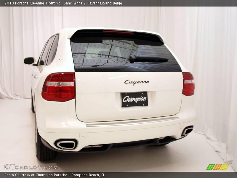 Sand White / Havanna/Sand Beige 2010 Porsche Cayenne Tiptronic