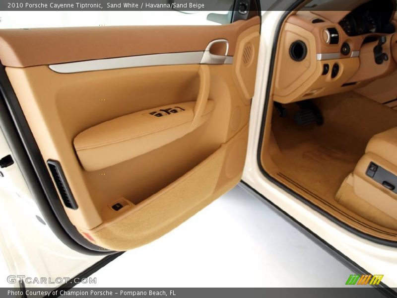 Sand White / Havanna/Sand Beige 2010 Porsche Cayenne Tiptronic