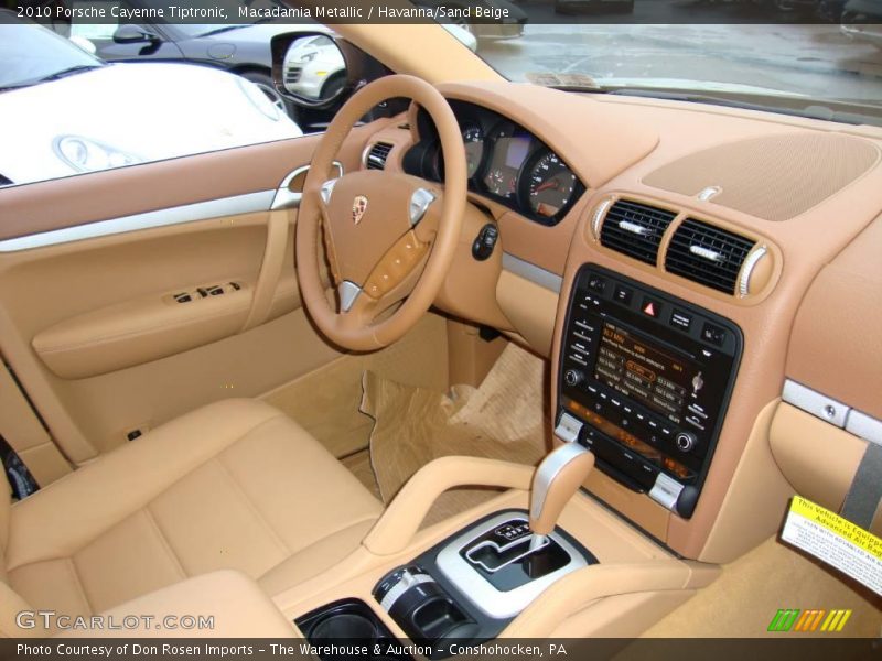 Macadamia Metallic / Havanna/Sand Beige 2010 Porsche Cayenne Tiptronic
