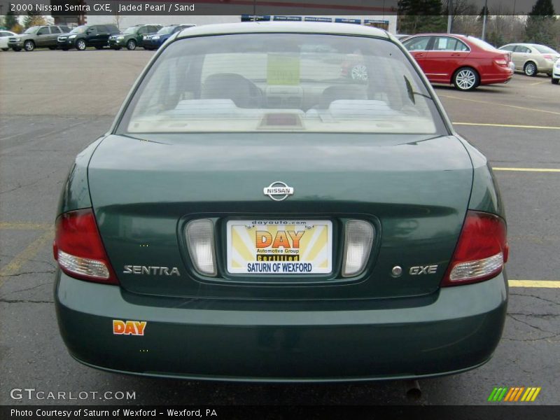 Jaded Pearl / Sand 2000 Nissan Sentra GXE