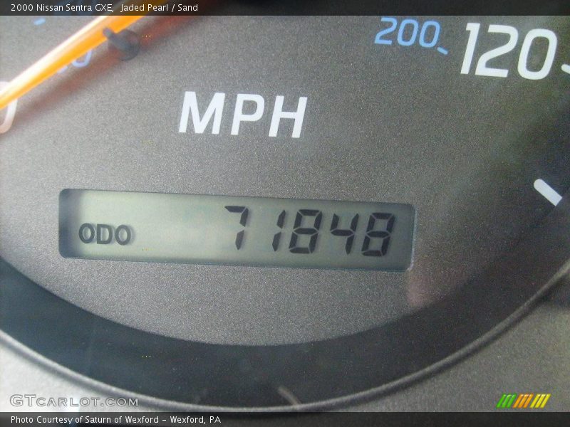 Jaded Pearl / Sand 2000 Nissan Sentra GXE