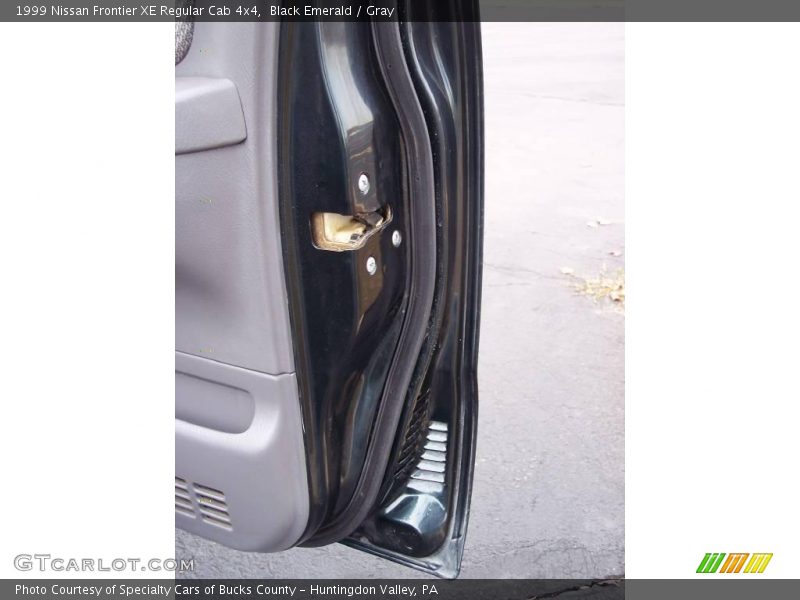 Black Emerald / Gray 1999 Nissan Frontier XE Regular Cab 4x4