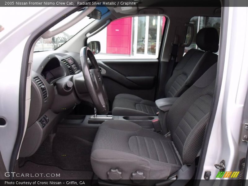 Radiant Silver Metallic / Graphite 2005 Nissan Frontier Nismo Crew Cab