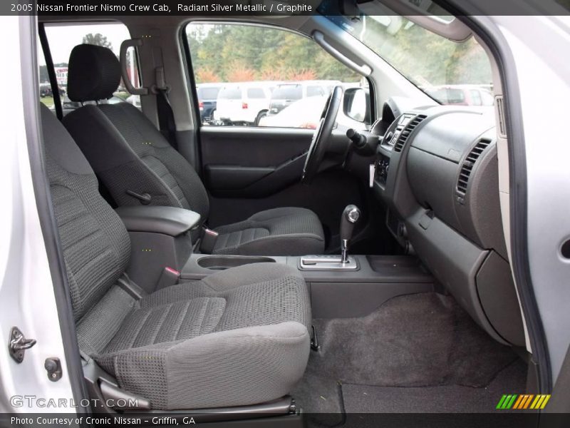 Radiant Silver Metallic / Graphite 2005 Nissan Frontier Nismo Crew Cab