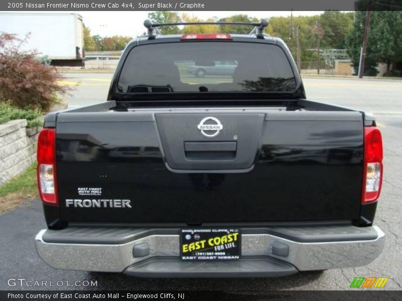 Super Black / Graphite 2005 Nissan Frontier Nismo Crew Cab 4x4