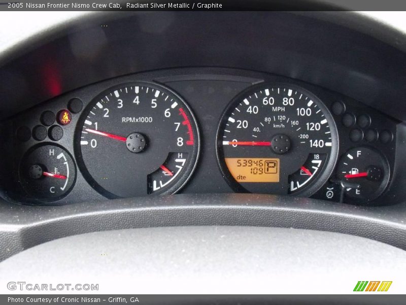 Radiant Silver Metallic / Graphite 2005 Nissan Frontier Nismo Crew Cab
