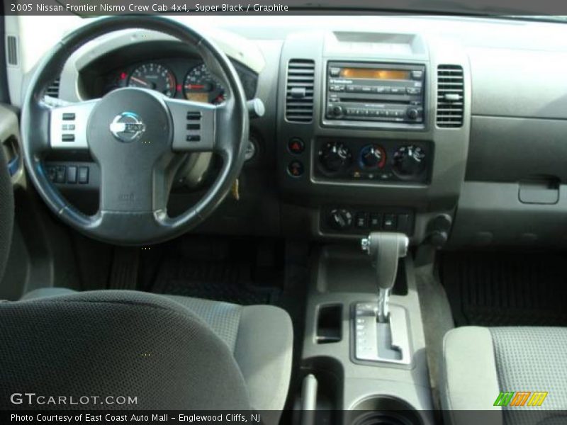 Super Black / Graphite 2005 Nissan Frontier Nismo Crew Cab 4x4