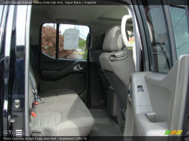 Super Black / Graphite 2005 Nissan Frontier Nismo Crew Cab 4x4