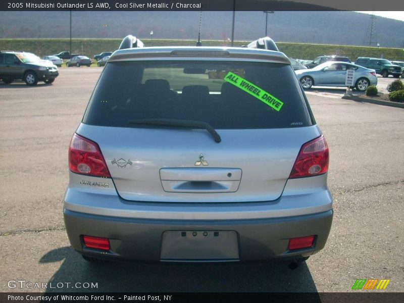 Cool Silver Metallic / Charcoal 2005 Mitsubishi Outlander LS AWD