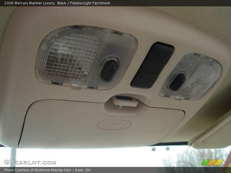 Black / Pebble/Light Parchment 2006 Mercury Mariner Luxury