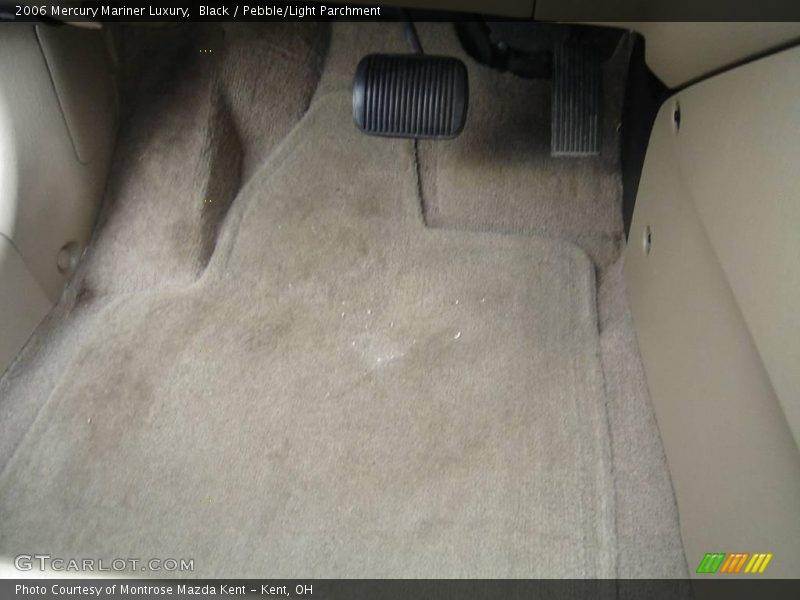 Black / Pebble/Light Parchment 2006 Mercury Mariner Luxury