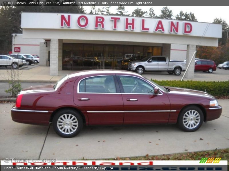 Autumn Red Metallic / Dark Stone/Medium Light Stone 2003 Lincoln Town Car Executive