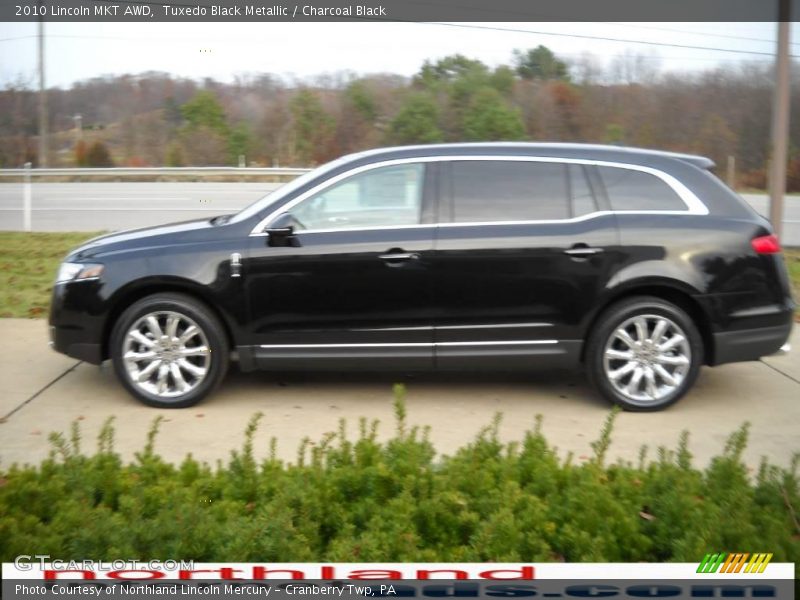 Tuxedo Black Metallic / Charcoal Black 2010 Lincoln MKT AWD