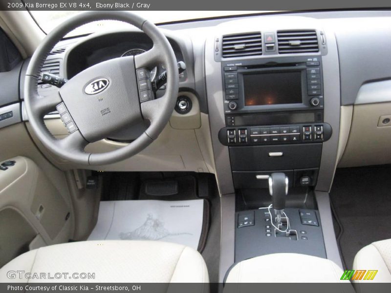 Ebony Black / Gray 2009 Kia Borrego EX V8 4x4
