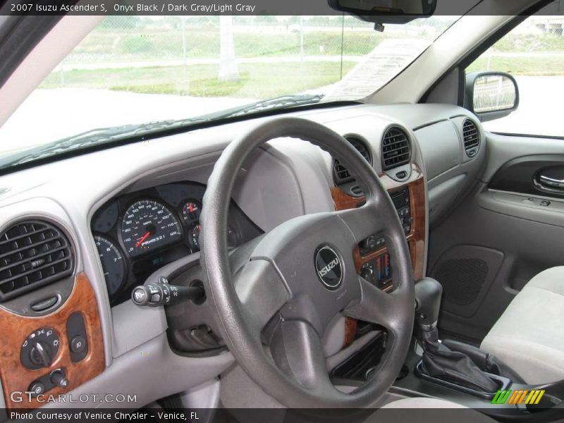 Onyx Black / Dark Gray/Light Gray 2007 Isuzu Ascender S