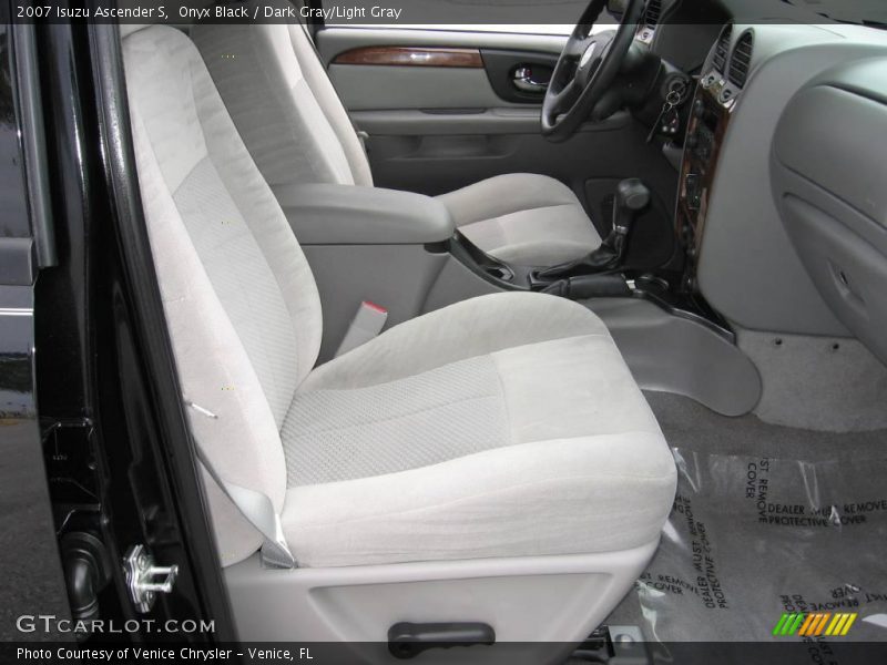 Onyx Black / Dark Gray/Light Gray 2007 Isuzu Ascender S