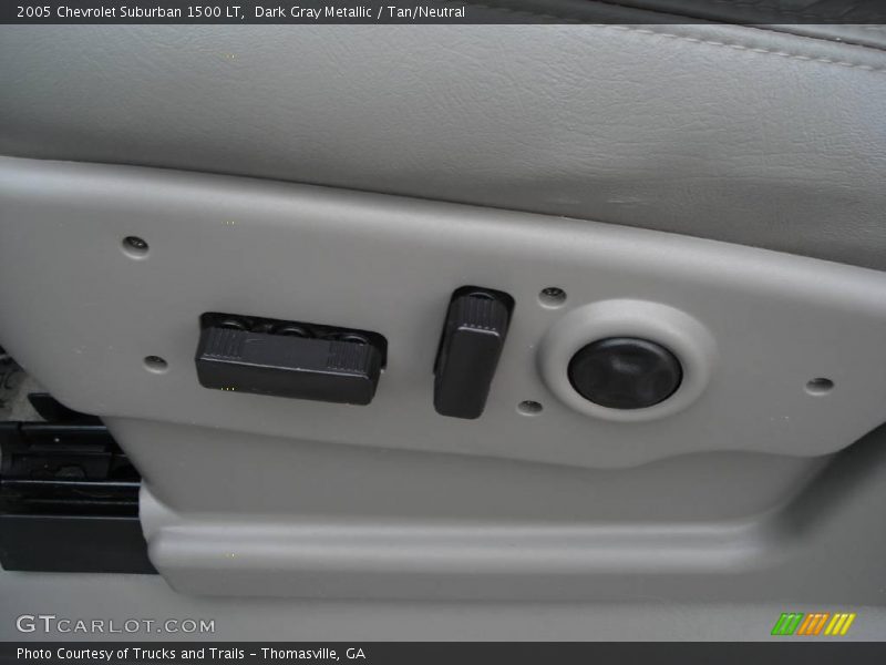 Dark Gray Metallic / Tan/Neutral 2005 Chevrolet Suburban 1500 LT