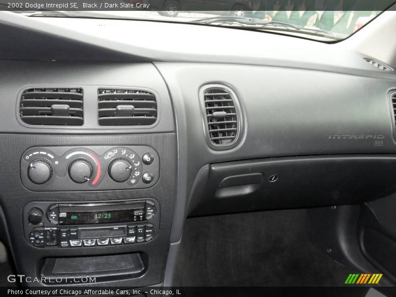 Black / Dark Slate Gray 2002 Dodge Intrepid SE