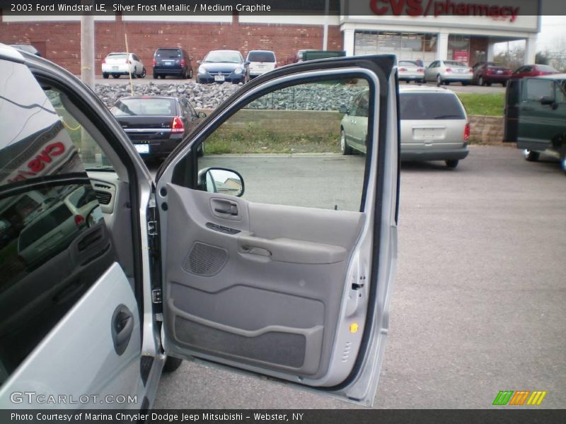 Silver Frost Metallic / Medium Graphite 2003 Ford Windstar LE